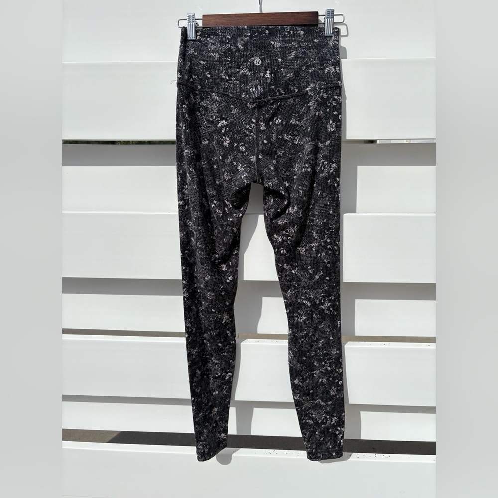 Lululemon Align Crop 21 Leggings-Size: 6-Colors: Multi-LW5BZ05-Preowned, VGC - Picture 2 of 9